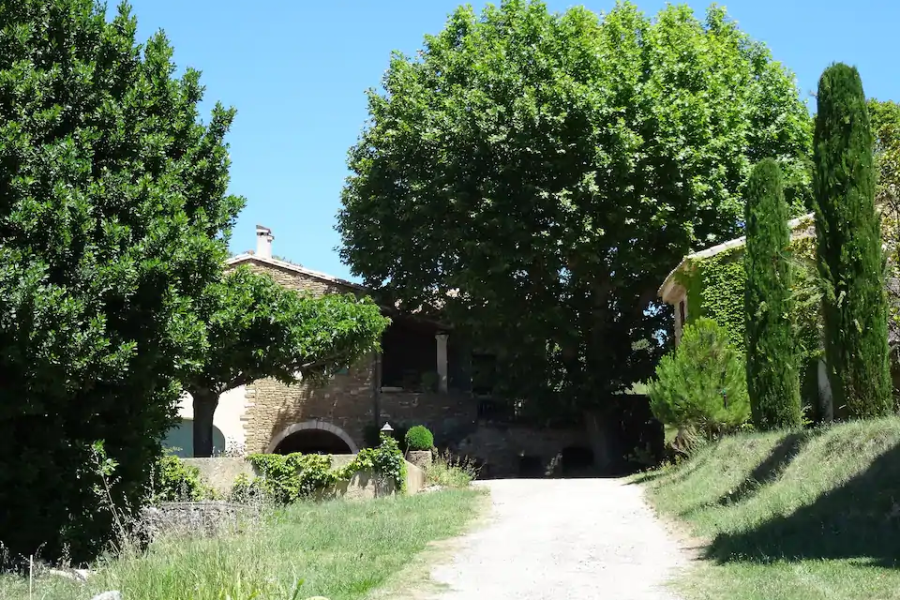 En arrivant
