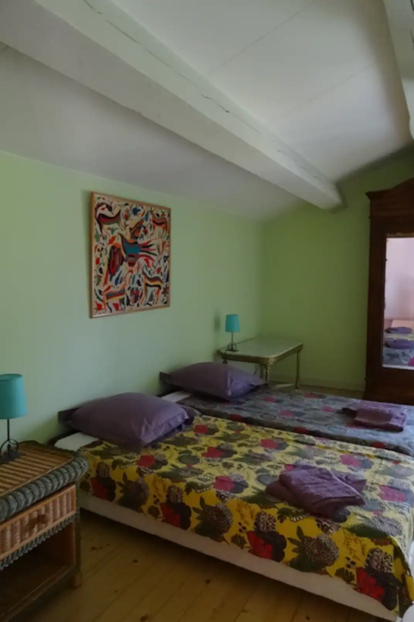Chambre verte à l'etage côté couchant